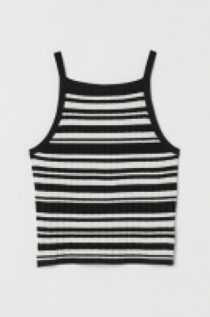 Camiseta en punto de canalé 5.99 €