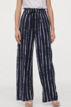 Pantalón amplio 8.99 €