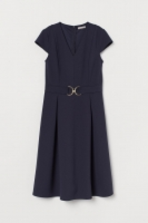 Vestido con mangas japonesas 17.99 €