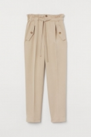 Pantalón tobillero 10.99 €