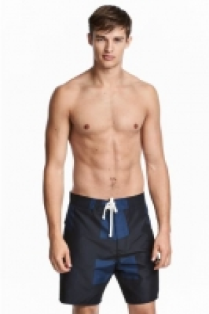 Bañador hasta la rodilla 8.99 €