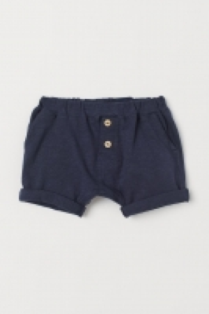 Pantalón corto de punto 6.99 €