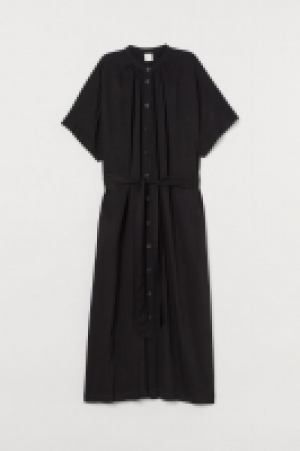 Vestido con cinturón de anudar 14.99 €