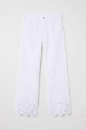 Pantalón con bordado inglés 27.99 €