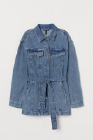 HM  Chaqueta denim con cinturón
