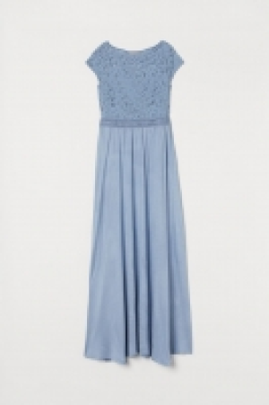 Vestido largo con encaje 17.99 €