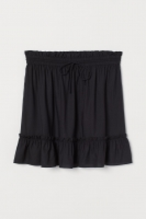 Falda corta con volantes 8.99 €