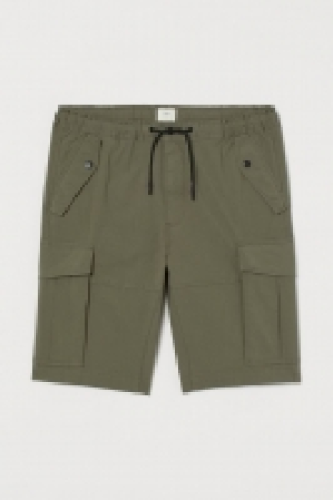 Pantalón corto cargo 17.99 €