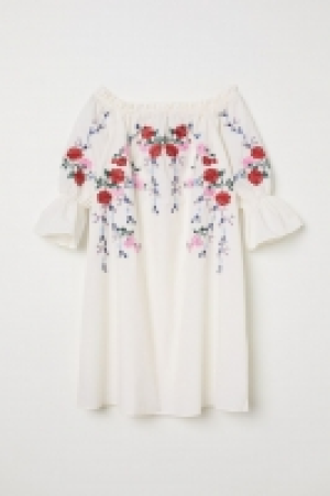 Vestido hombro descubierto 16.99 €
