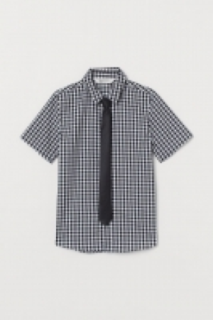 Camisa con pajarita/corbata 6.99 €