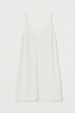 Vestido lencero escote en V 15.99 €