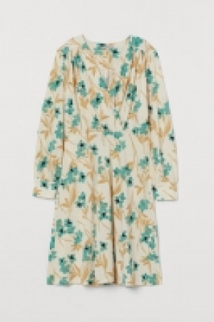 Vestido en punto de crepé 12.99 €
