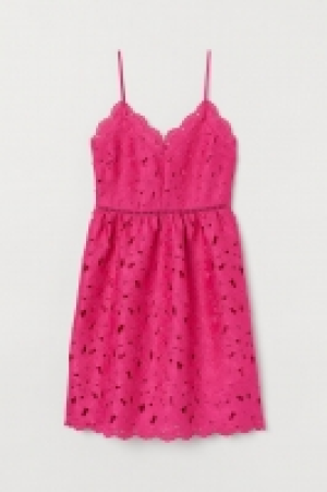 Vestido de encaje escote en V 19.99 €