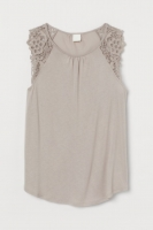 Top de punto con encaje 3.99 €
