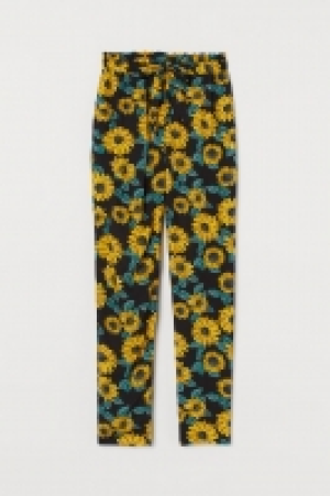 Pantalón tobillero sin cierre 6.99 €