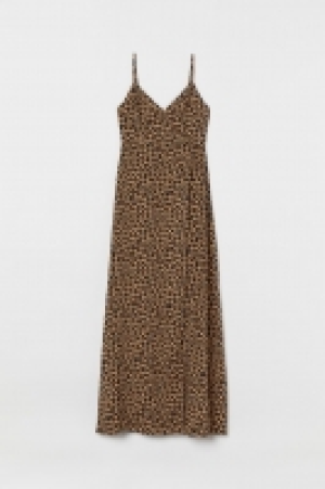 Vestido largo con escote en V 19.99 €