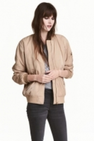 Cazadora bomber oversize 17.99 €
