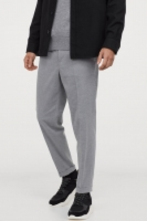 Pantalón de vestir Slim Fit 17.99 €