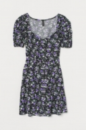Vestido con cinturón 11.99 €