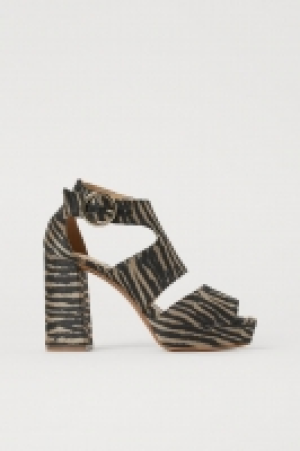 Sandalias de plataforma 20.99 €