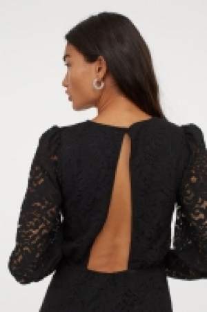 Vestido de encaje manga puffy 15.99 €