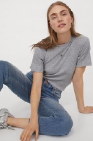 Camiseta de corte relajado 8.99 €