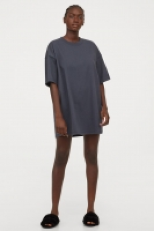 Camiseta oversize 5.99 €