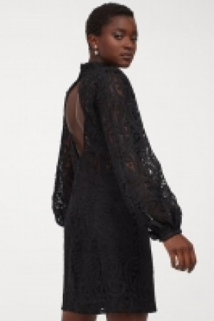 Vestido de encaje con cuello 34.99 €