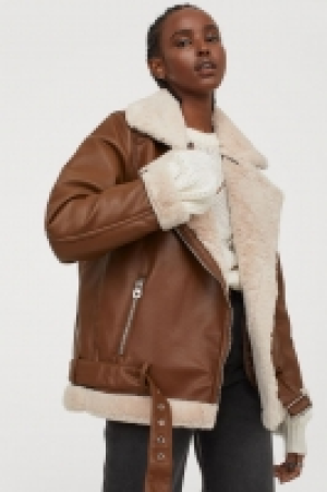 Cazadora con forro de peluche 55.99 €