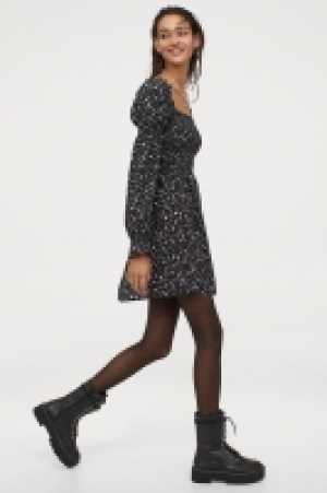 Vestido con fruncido 10.99 €