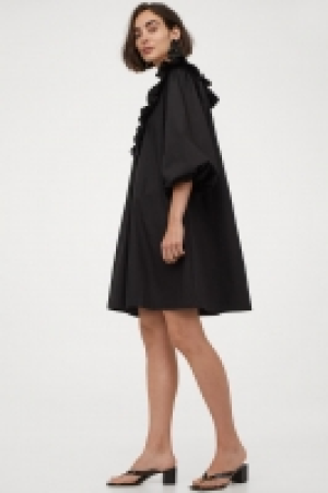 Vestido de algodón con volante 12.99 €