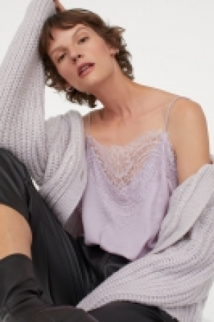 Top con encaje 10.99 €