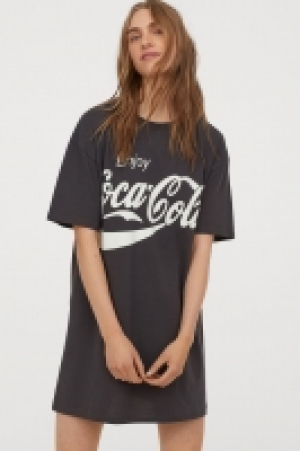Vestido camiseta con estampado 9.99 €
