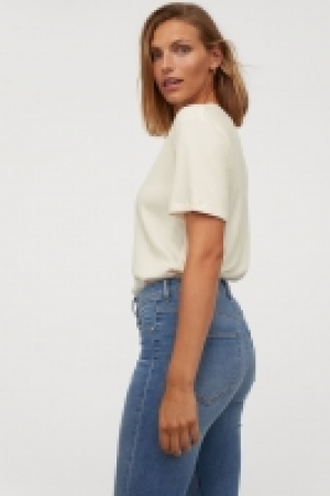 Camiseta de corte relajado 10.99 €