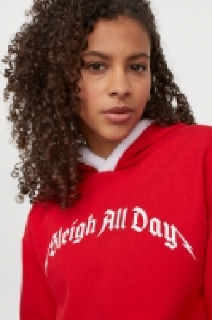 Sudadera boxy con capucha 10.99 €
