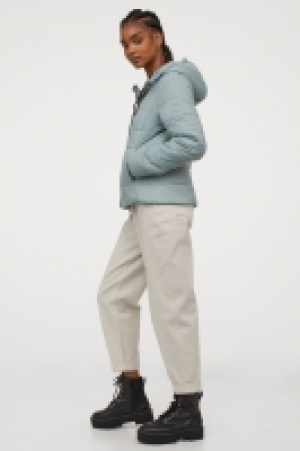 Chaqueta puffy con capucha 21.99 €