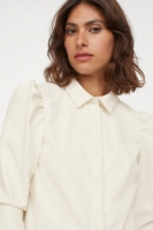 Blusa de piel sintética 15.99 €