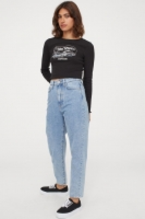 Camiseta cropped con motivo 7.99 €
