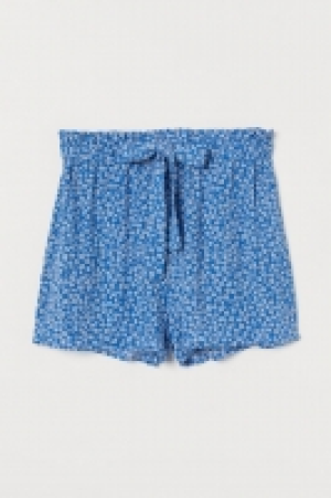 Pantalón corto arrugado 9.99 €