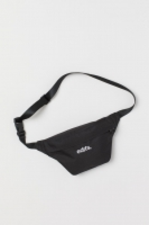 Riñonera con bordado 9.99 €