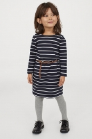 Vestido con cinturón 7.99 €