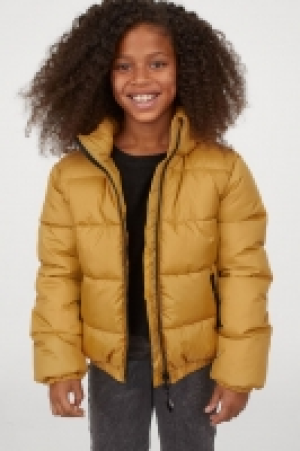 Chaqueta puffy con capucha 17.99 €