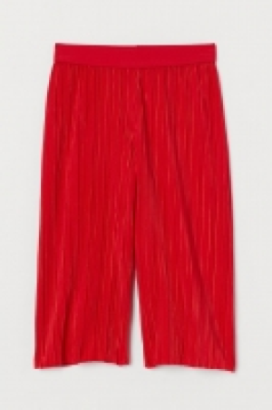 Pantalón plisado 6.99 €
