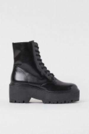 HM  Botas de piel con plataforma