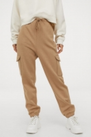 Joggers cargo 10.99 €