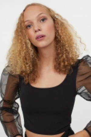 Top cropped con manga puffy 5.99 €