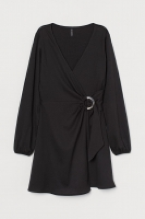 HM  Vestido cruzado arrugado