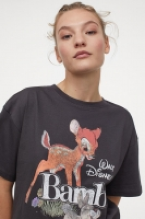 Camiseta oversize estampada 5.99 €