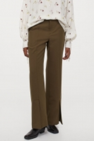 Pantalón acampanado 17.99 €