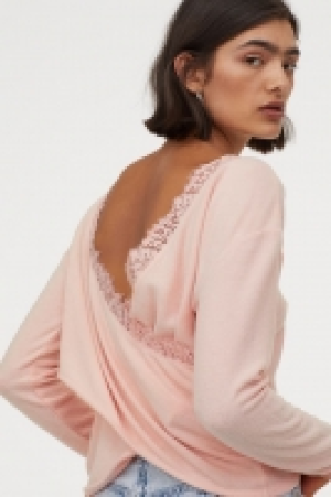 Top con espalda abierta 10.99 €
